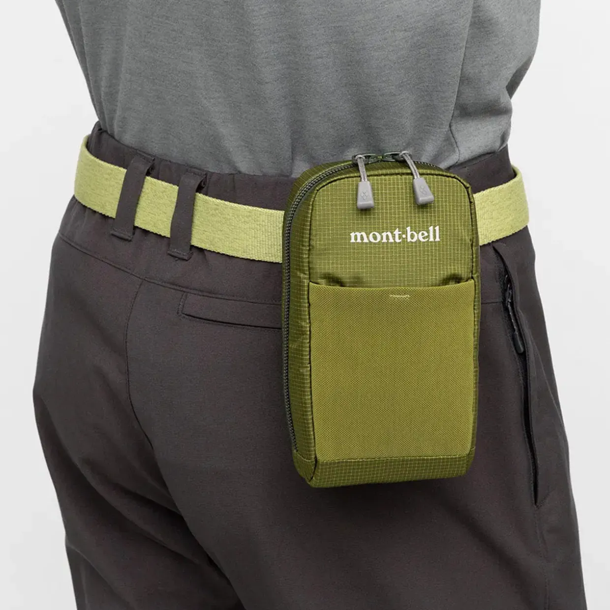 Attachable Multi-Item Pouch Medium