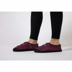 Icarus Hut Slippers